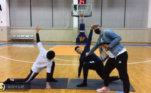 王仕鹏爆料朱芳雨视频,篮球界风云再起