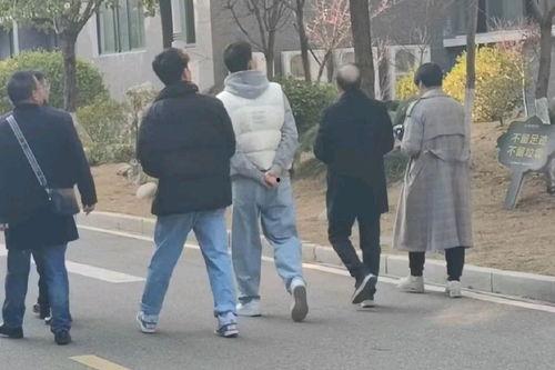 吃瓜最新事件网红黑料视频,吃瓜群众热议最新事件真相 第3张 吃瓜最新事件网红黑料视频,吃瓜群众热议最新事件真相 第3张